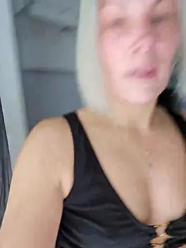 Snapshot of Sunny-Sin chatting on 09-09-25, 10:37 Sunny-Sin online show from 09-09-25, 10:37