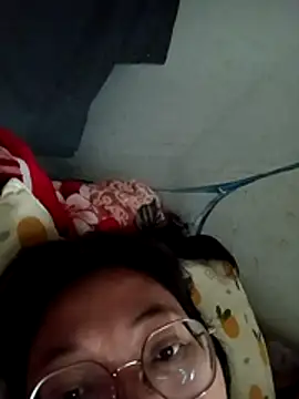 Snapshot of Minhthu44 chatting on 03-16-26, 09:35 Minhthu44 online show from 03-16-26, 09:35