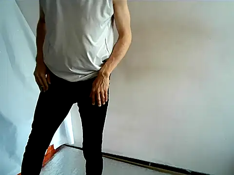 Snapshot of matrix70016 chatting on 09-12-25, 05:35 matrix70016 online show from 09-12-25, 05:35