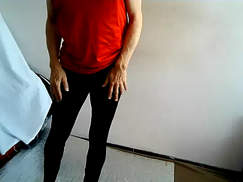 Snapshot of matrix70016 chatting on 10-21-25, 03:24 matrix70016 online show from 10-21-25, 03:24