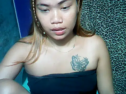 Snapshot of MorenaLovelyPinay24 chatting on 04-28-26, 02:27 MorenaLovelyPinay24 online show from 04-28-26, 02:27