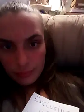 Snapshot of Ittoxx99 chatting on 10-09-25, 01:14 Ittoxx99 online show from 10-09-25, 01:14