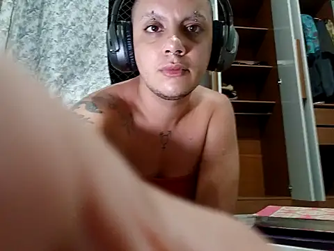 ttransviado online show from 11-12-25, 05:08