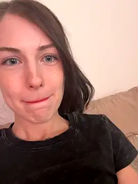 Snapshot of alwaysapril chatting on 09-21-25, 09:16 alwaysapril online show from 09-21-25, 09:16