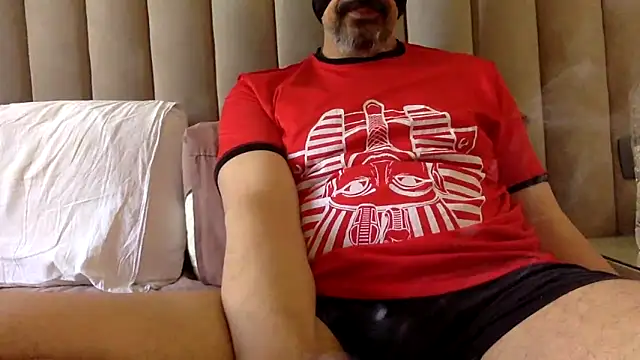 Snapshot of CaiBull chatting on 06-13-26, 06:44 CaiBull online show from 06-13-26, 06:44