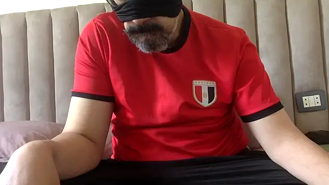 Snapshot of CaiBull chatting on 06-27-26, 01:39 CaiBull online show from 06-27-26, 01:39
