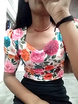 Naina 04 online show from 10-02-25, 03:52