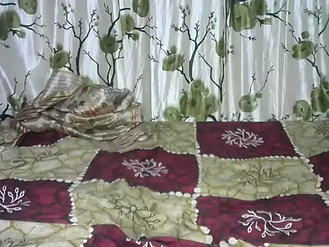 Snapshot of Baby_doll9090 chatting on 02-11-26, 05:18 Baby doll9090 online show from 02-11-26, 05:18