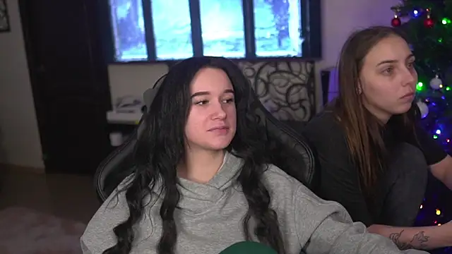 Snapshot of lis_silver chatting on 01-10-26, 01:24 lis silver online show from 01-10-26, 01:24