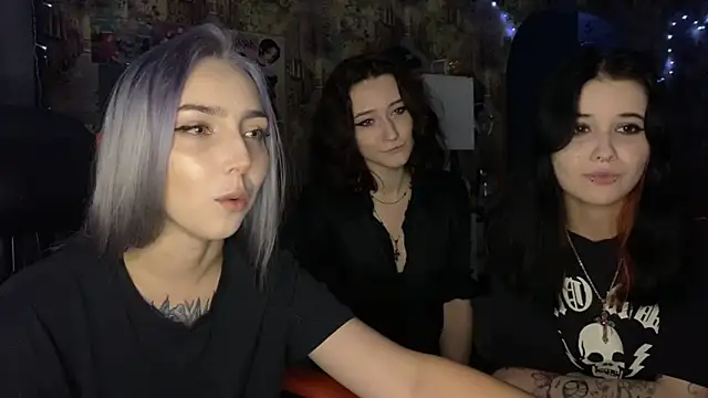 Snapshot of lis_silver chatting on 07-04-26, 06:25 lis silver online show from 07-04-26, 06:25