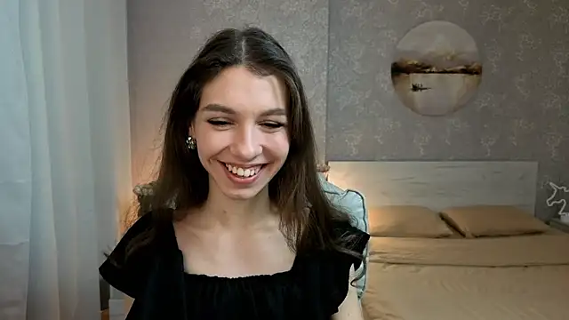 Snapshot of KellyShines chatting on 10-07-25, 01:08 KellyShines online show from 10-07-25, 01:08