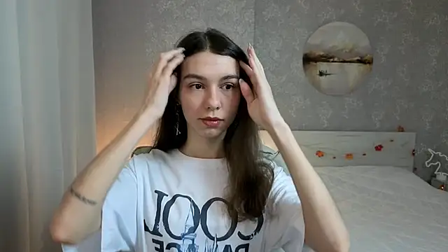 Snapshot of KellyShines chatting on 12-04-25, 10:24 KellyShines online show from 12-04-25, 10:24