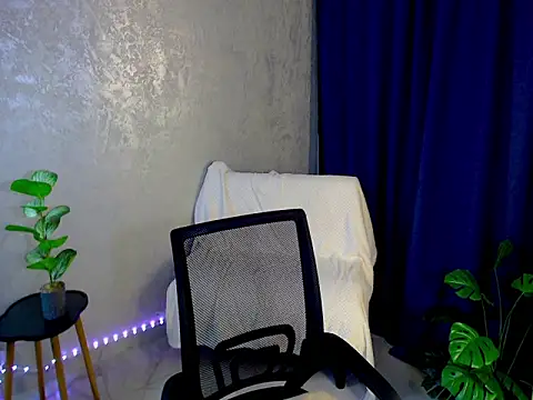 Snapshot of arlana_klart chatting on 11-21-25, 01:26 arlana klart online show from 11-21-25, 01:26