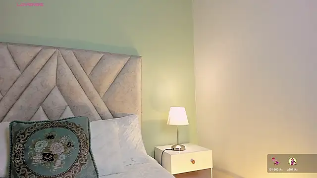 angelica cross  online show from 09-10-25, 07:47