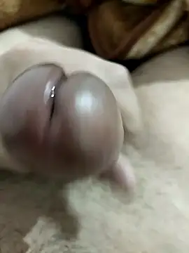 Snapshot of Zepe_12 chatting on 01-08-26, 05:15 Zepe 12 online show from 01-08-26, 05:15