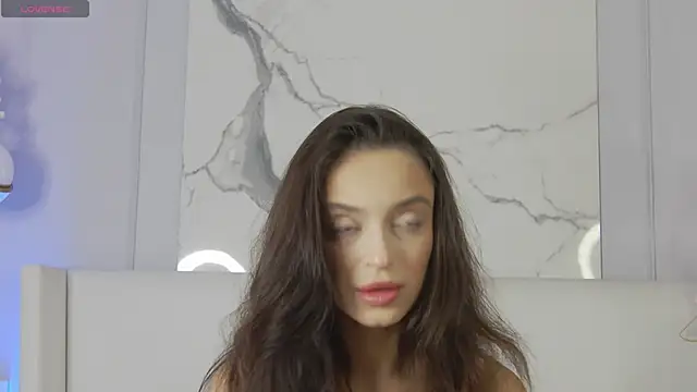 Snapshot of AdoraCortes chatting on 09-16-25, 05:52 AdoraCortes online show from 09-16-25, 05:52