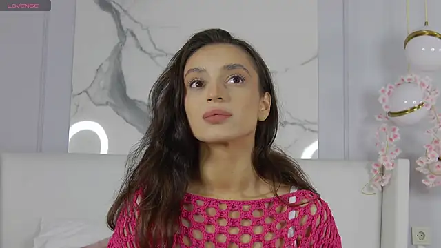 Snapshot of AdoraCortes chatting on 09-22-25, 04:58 AdoraCortes online show from 09-22-25, 04:58