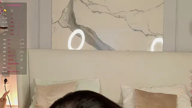 Snapshot of AdoraCortes chatting on 11-26-25, 05:08 AdoraCortes online show from 11-26-25, 05:08