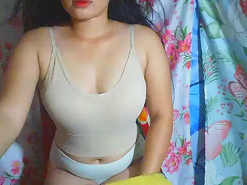 Snapshot of Katie_Winslet chatting on 12-18-25, 12:06 Katie Winslet online show from 12-18-25, 12:06