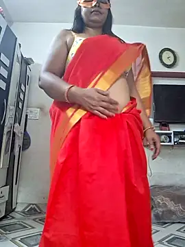 Snapshot of SIMIHOT chatting on 10-26-25, 08:42 SIMIHOT online show from 10-26-25, 08:42