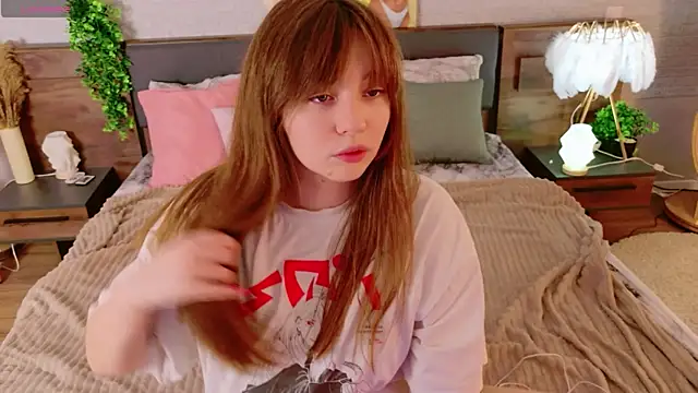 Moon  Bunny online show from 05-23-26, 03:27