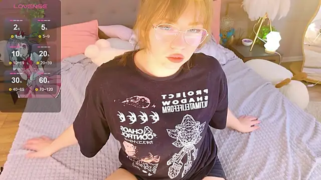 Moon  Bunny online show from 06-06-26, 03:28