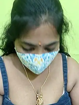 Snapshot of Tamil_Mithra chatting on 04-29-26, 11:03 Tamil Mithra online show from 04-29-26, 11:03