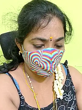 Snapshot of Tamil_Mithra chatting on 05-16-26, 09:39 Tamil Mithra online show from 05-16-26, 09:39