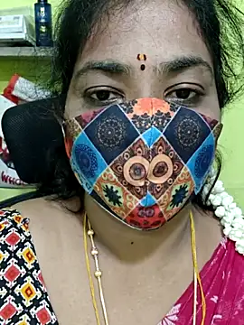 Snapshot of Tamil_Mithra chatting on 05-16-26, 04:28 Tamil Mithra online show from 05-16-26, 04:28