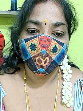 Snapshot of Tamil_Mithra chatting on 05-21-26, 05:09 Tamil Mithra online show from 05-21-26, 05:09
