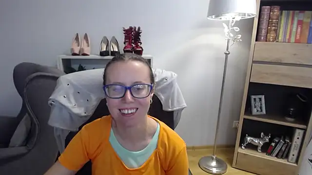 sweetxLizzy online show from 09-19-25, 04:36