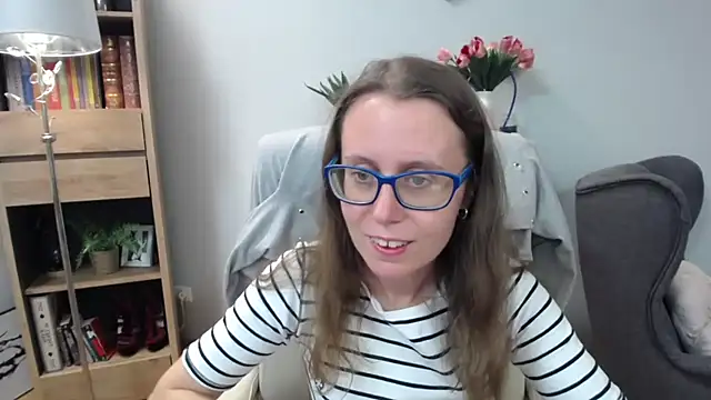 Snapshot of sweetxLizzy chatting on 06-10-26, 04:23 sweetxLizzy online show from 06-10-26, 04:23