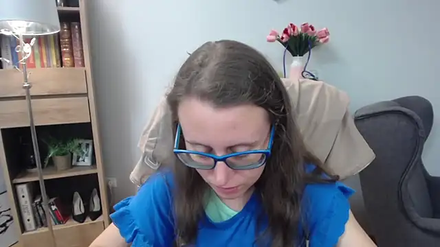 Snapshot of sweetxLizzy chatting on 06-12-26, 04:33 sweetxLizzy online show from 06-12-26, 04:33
