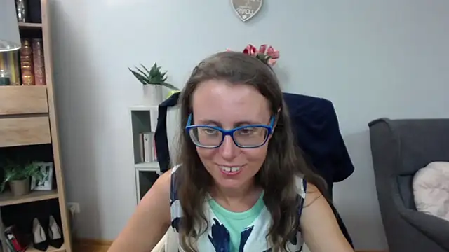 Snapshot of sweetxLizzy chatting on 06-29-26, 04:30 sweetxLizzy online show from 06-29-26, 04:30