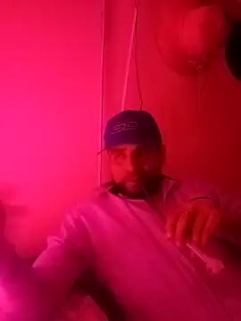 Snapshot of RandalHot chatting on 11-25-25, 03:28 RandalHot online show from 11-25-25, 03:28