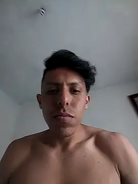 Snapshot of RichiRD_693 chatting on 03-09-26, 08:24 RichiRD 693 online show from 03-09-26, 08:24