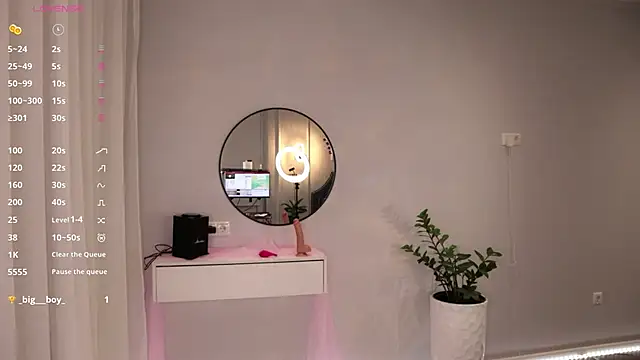 Katherinepinke online show from 04-18-26, 05:39