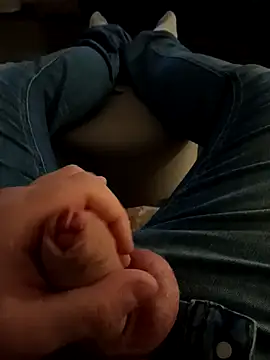 Snapshot of lobike90 chatting on 10-30-25, 06:41 lobike90 online show from 10-30-25, 06:41