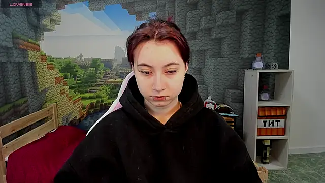 ClaraParks online show from 04-20-26, 07:04