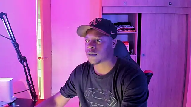 CorvisXnc0012 online show from 10-29-25, 04:37