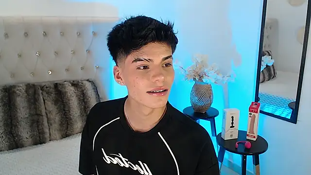 Snapshot of Dulcey_ chatting on 09-10-25, 04:23 Dulcey online show from 09-10-25, 04:23