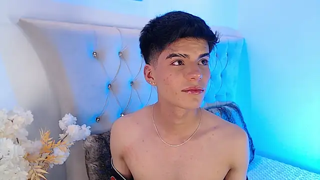 Snapshot of Dulcey_ chatting on 09-13-25, 04:23 Dulcey online show from 09-13-25, 04:23