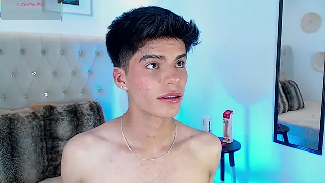 Snapshot of Dulcey_ chatting on 09-20-25, 10:33 Dulcey online show from 09-20-25, 10:33