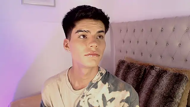 Snapshot of Dulcey_ chatting on 10-05-25, 12:20 Dulcey online show from 10-05-25, 12:20