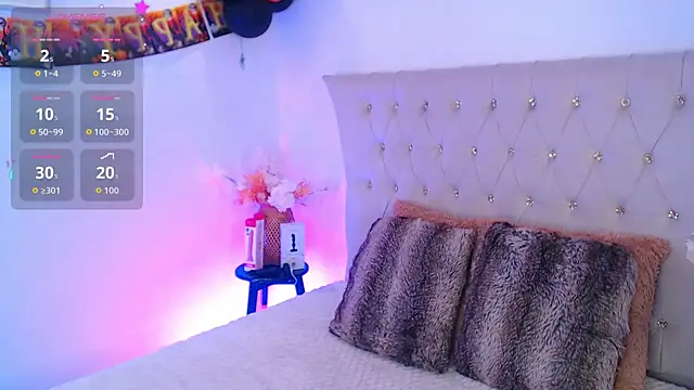 Snapshot of Dulcey_ chatting on 10-15-25, 04:12 Dulcey online show from 10-15-25, 04:12