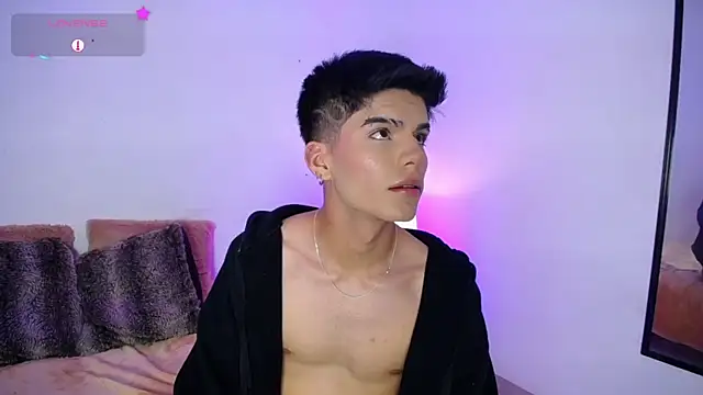 Snapshot of Dulcey_ chatting on 11-12-25, 12:22 Dulcey online show from 11-12-25, 12:22