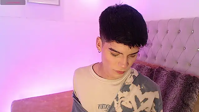 Snapshot of Dulcey_ chatting on 11-13-25, 04:55 Dulcey online show from 11-13-25, 04:55