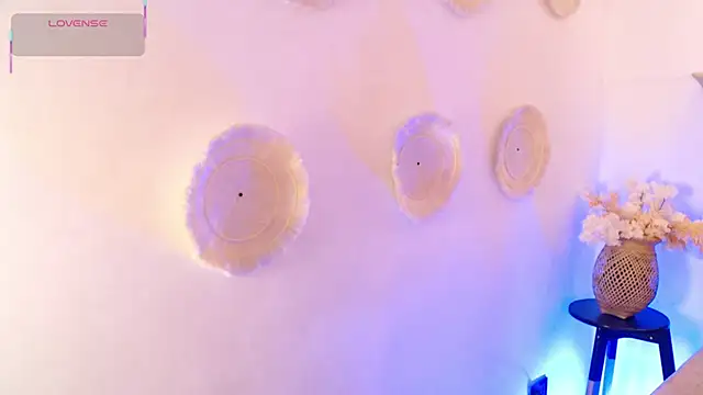 Snapshot of Dulcey_ chatting on 12-05-25, 03:26 Dulcey online show from 12-05-25, 03:26