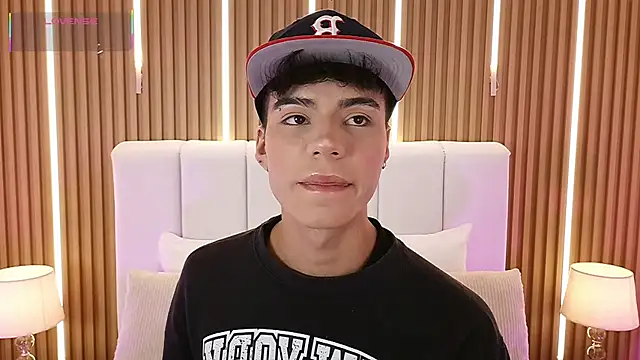 Dulcey  online show from 02-19-26, 04:19