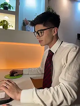 Dulcey  online show from 03-30-26, 06:03